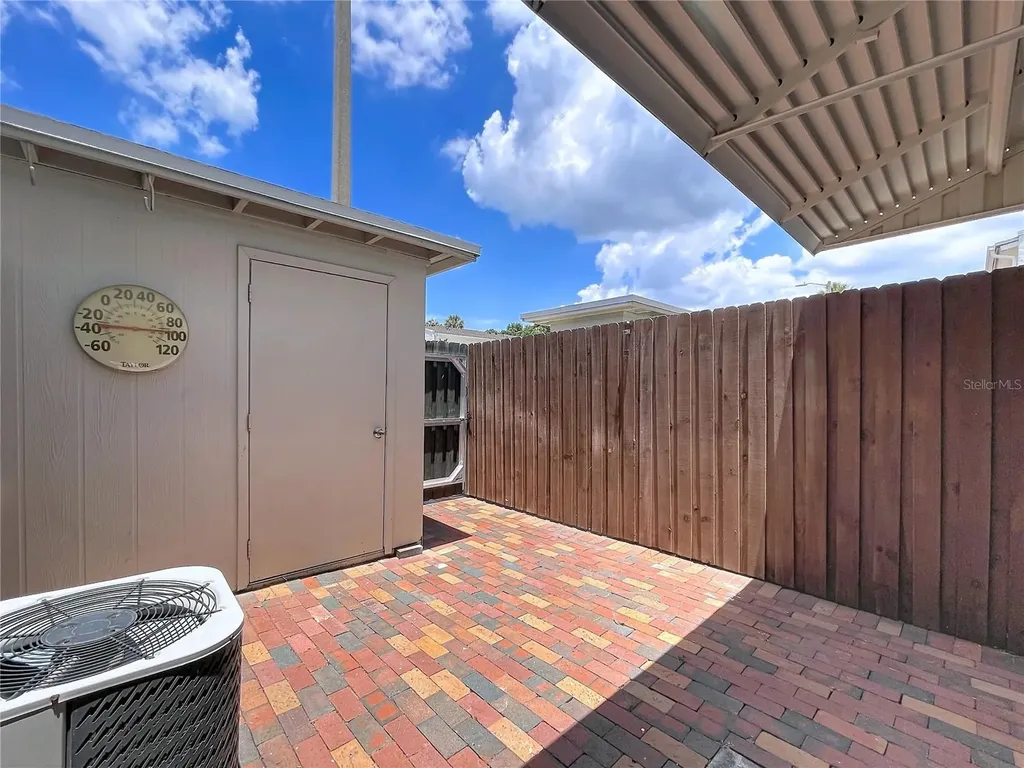 4517 W La Villa Lane Tampa FL 33611