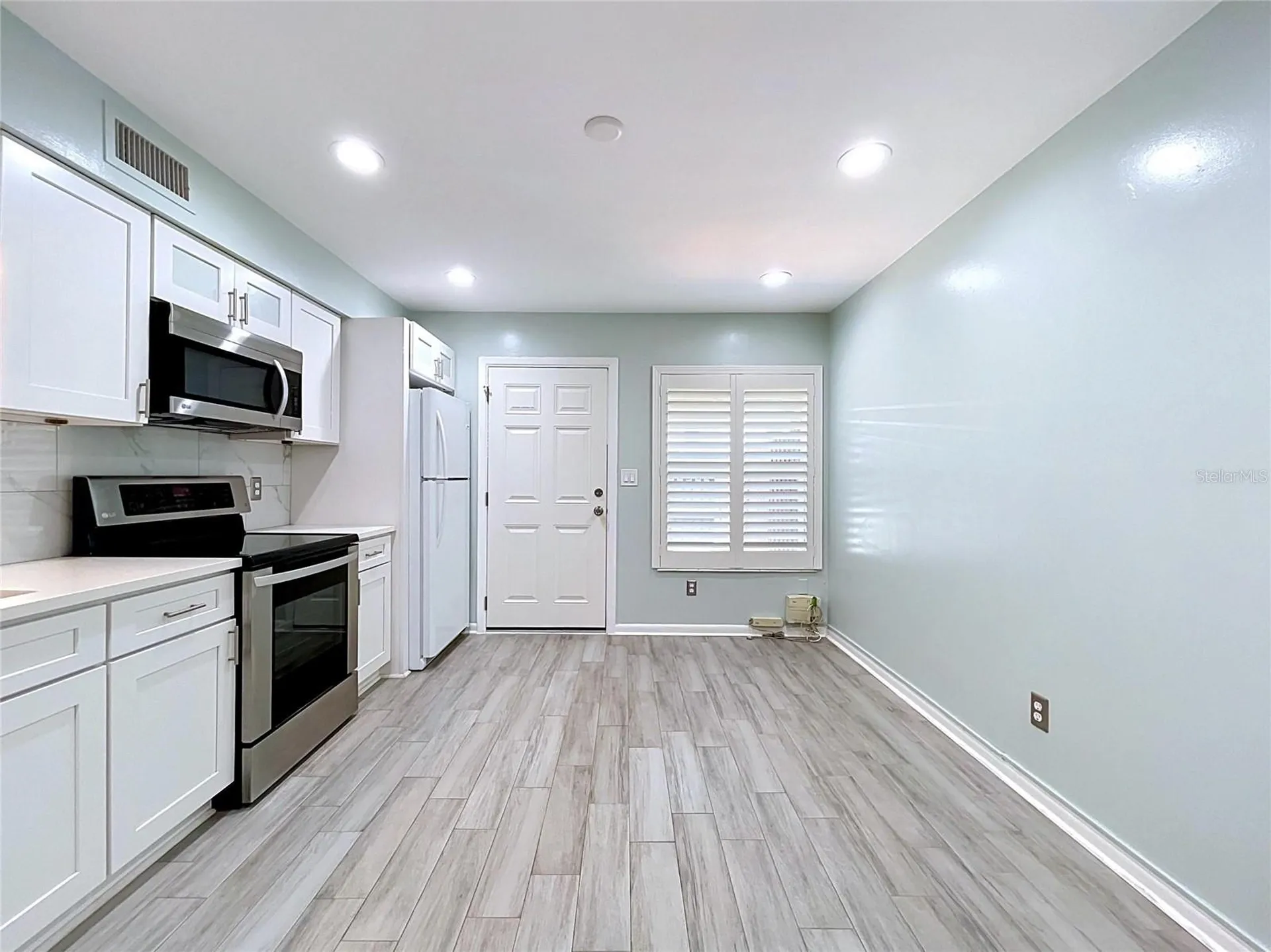 4517 W La Villa Lane Tampa FL 33611