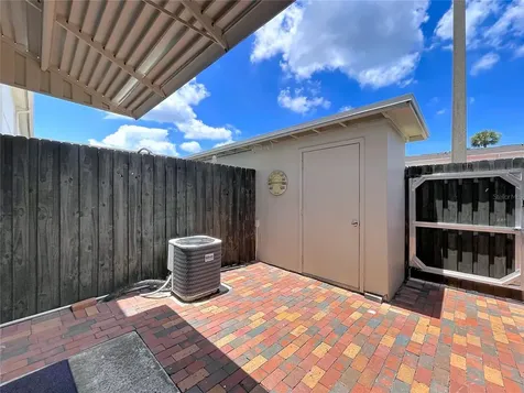 4517 W La Villa Lane Tampa FL 33611