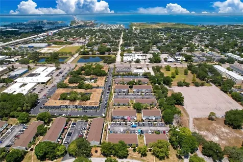 4517 W La Villa Lane Tampa FL 33611