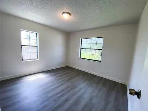 28046 Lois Drive Tavares FL 32778