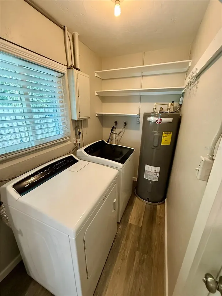 2716 Blossom Drive Sarasota FL 34239