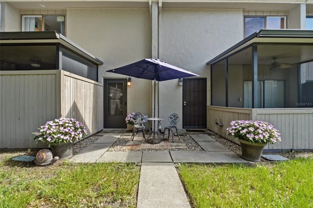 8003 Jasmine Drive Tampa FL 33637