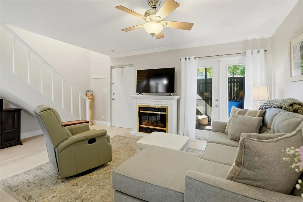 8003 Jasmine Drive Tampa FL 33637