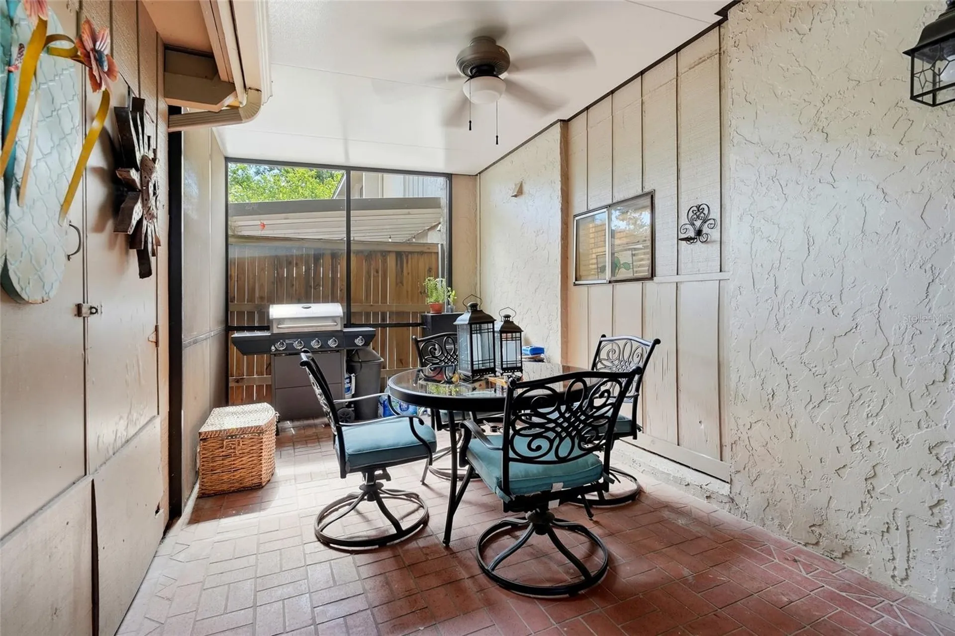 8003 Jasmine Drive Tampa FL 33637