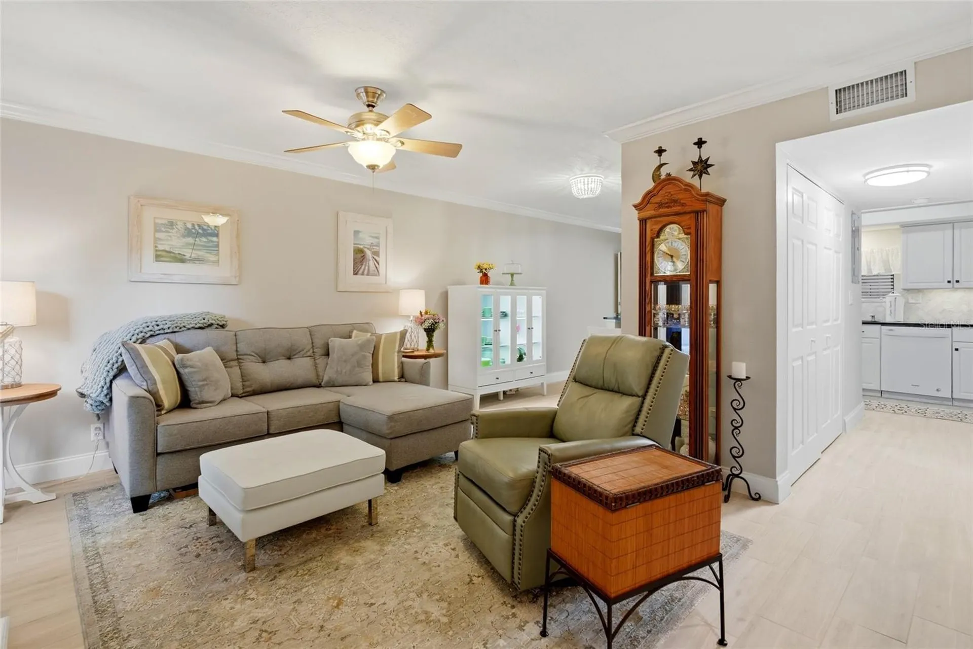 8003 Jasmine Drive Tampa FL 33637