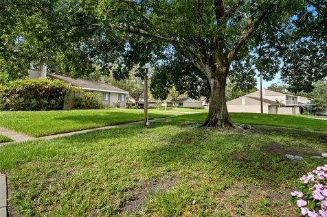 8003 Jasmine Drive Tampa FL 33637
