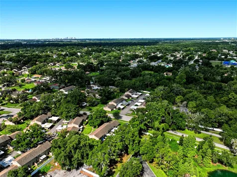 8003 Jasmine Drive Tampa FL 33637