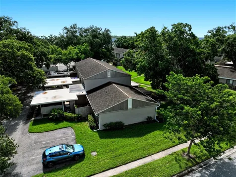 8003 Jasmine Drive Tampa FL 33637