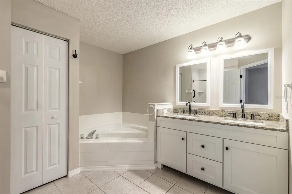 22 Raeland Lane Palm Coast FL 32164