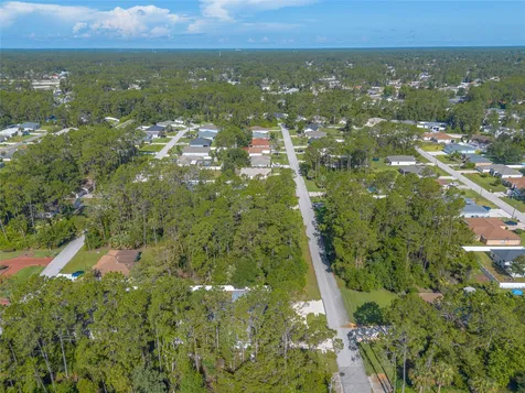 22 Raeland Lane Palm Coast FL 32164