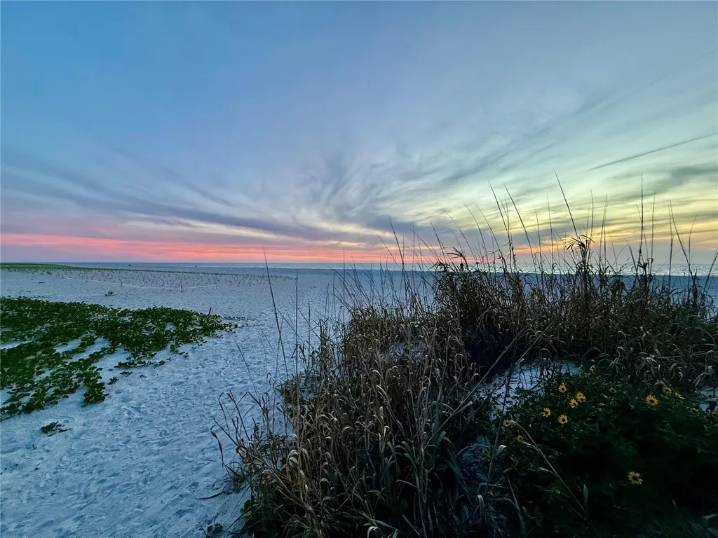 918 Bay Breeze Terrace Largo FL 33770