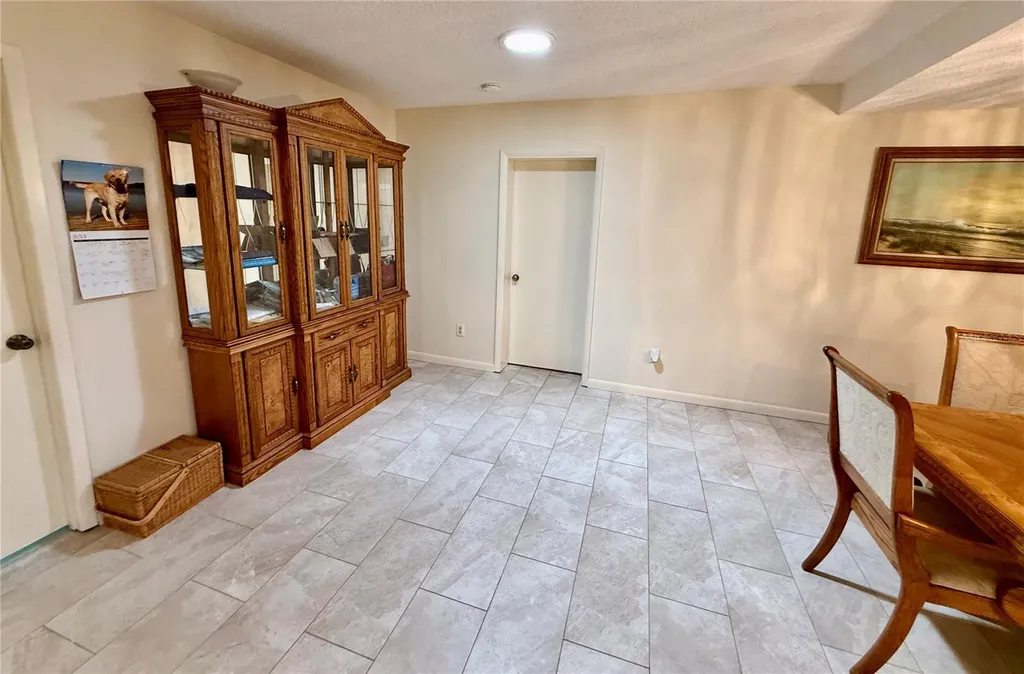918 Bay Breeze Terrace Largo FL 33770