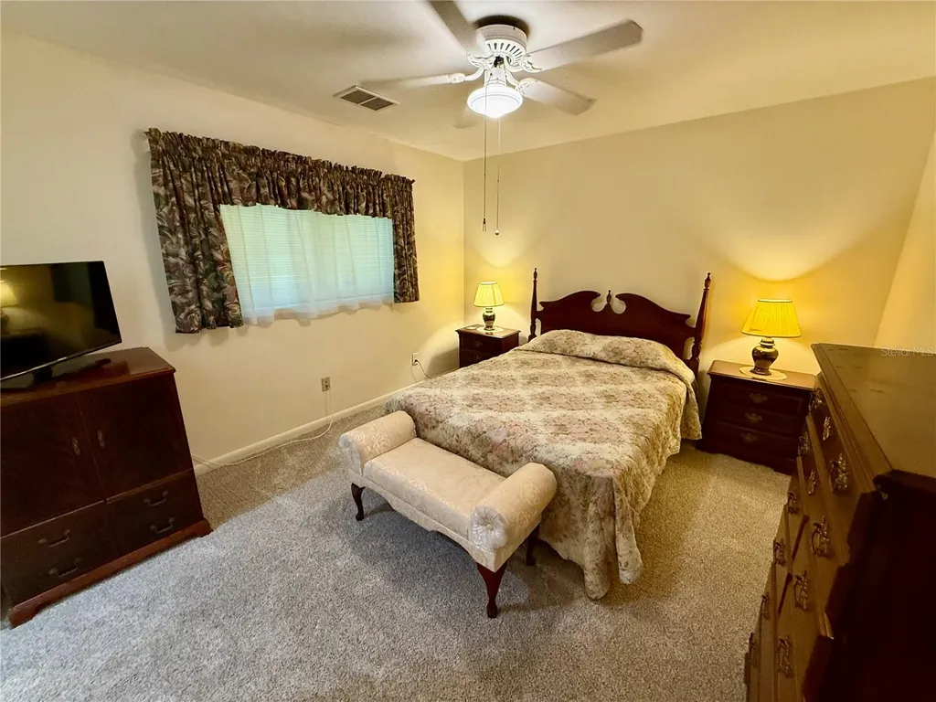 918 Bay Breeze Terrace Largo FL 33770