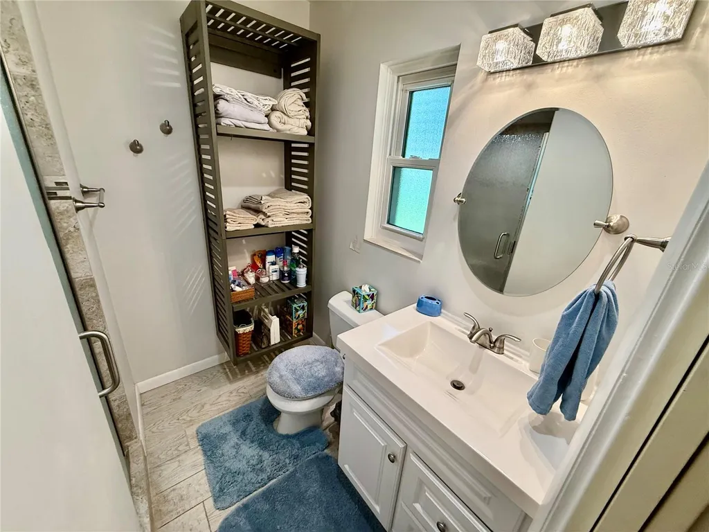 918 Bay Breeze Terrace Largo FL 33770