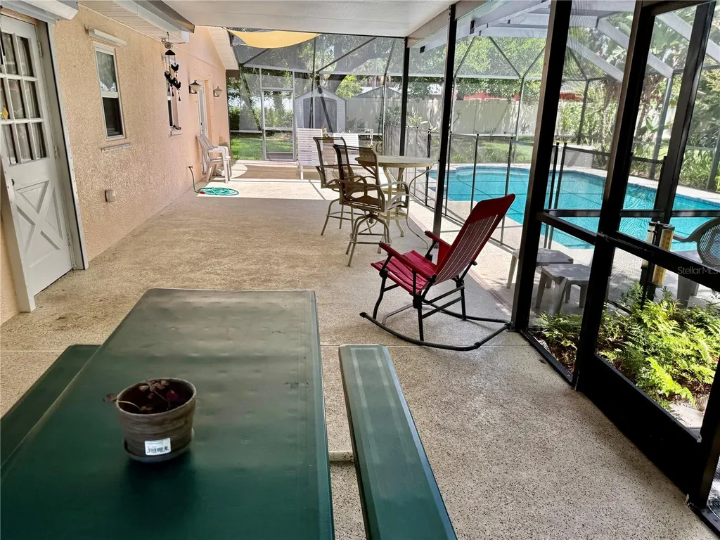 918 Bay Breeze Terrace Largo FL 33770