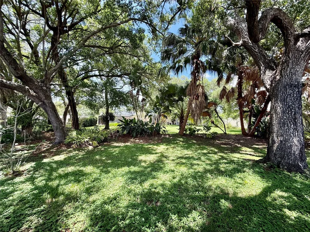 918 Bay Breeze Terrace Largo FL 33770
