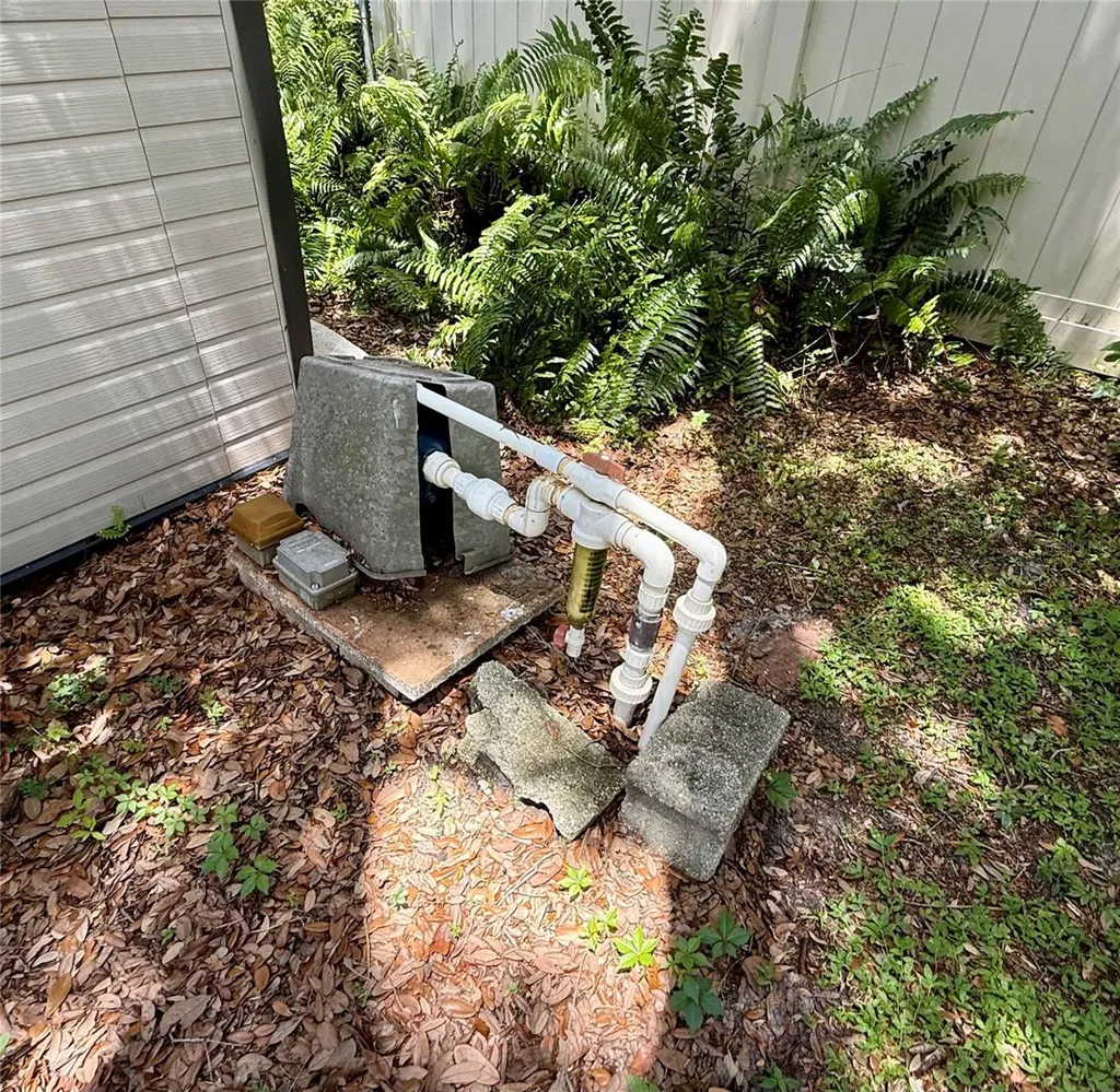 918 Bay Breeze Terrace Largo FL 33770