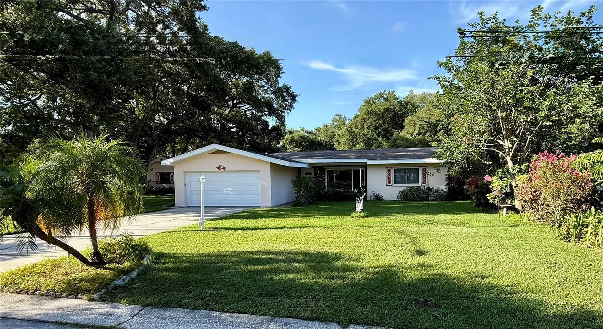 918 Bay Breeze Terrace Largo FL 33770