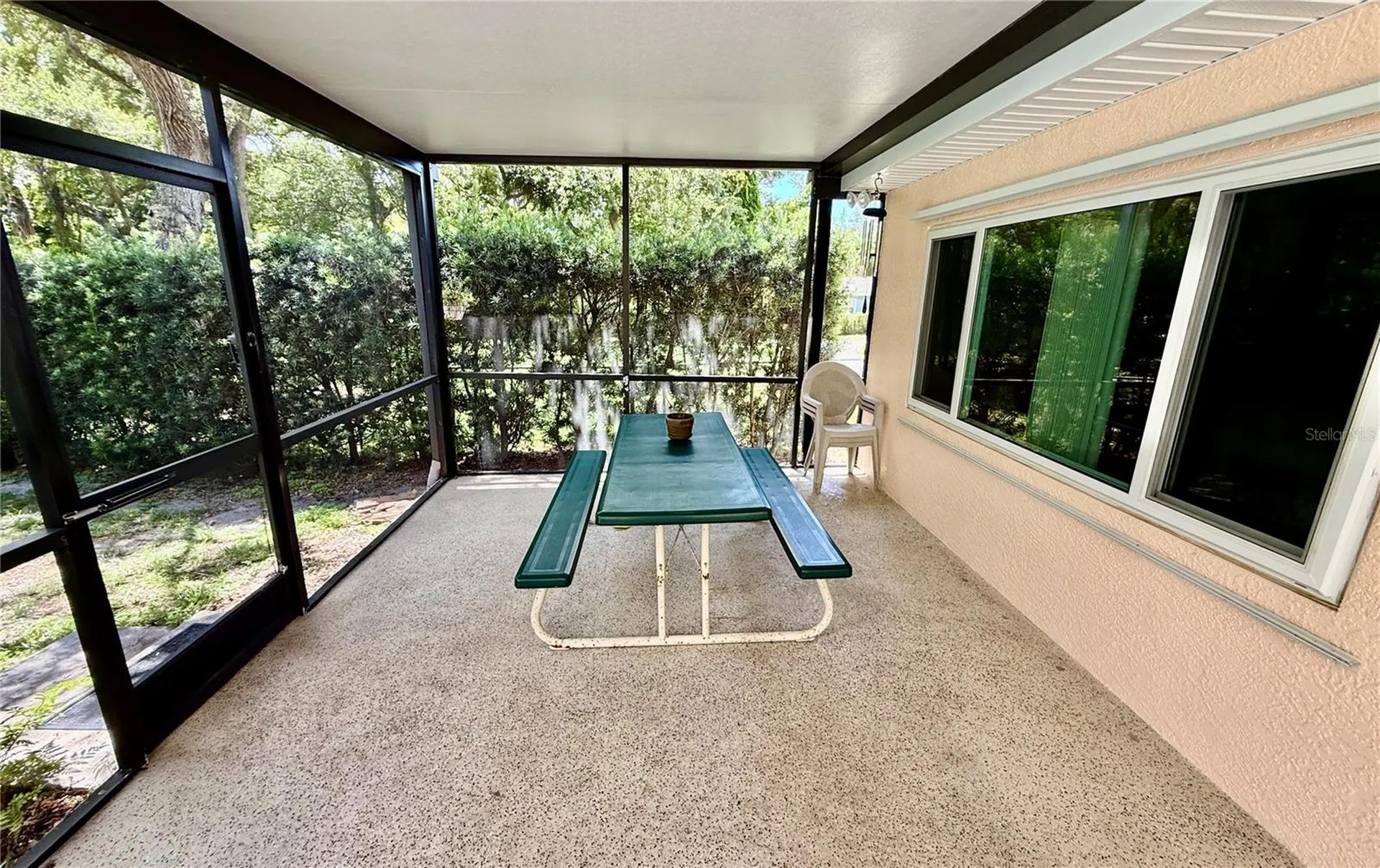 918 Bay Breeze Terrace Largo FL 33770