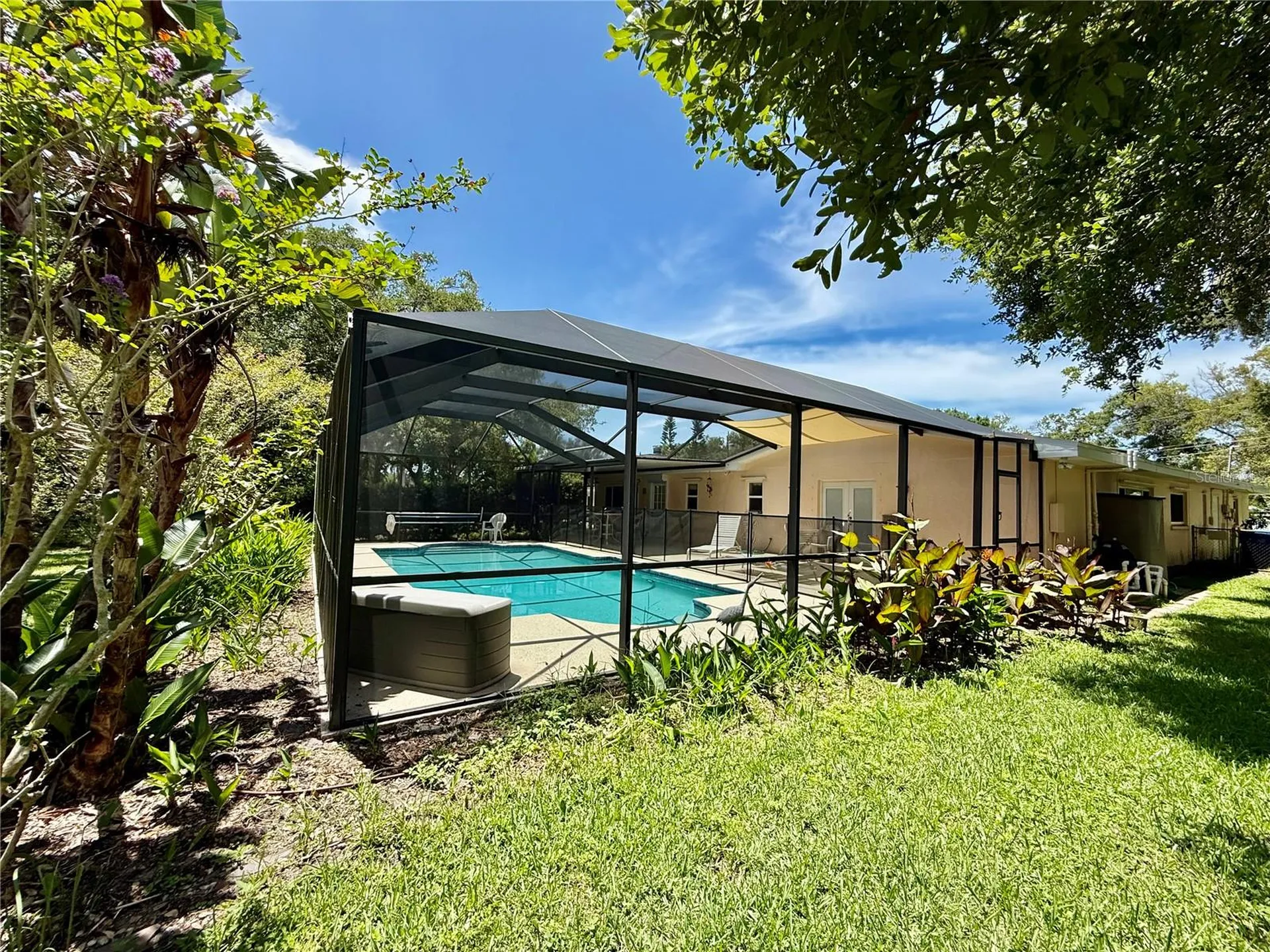 918 Bay Breeze Terrace Largo FL 33770