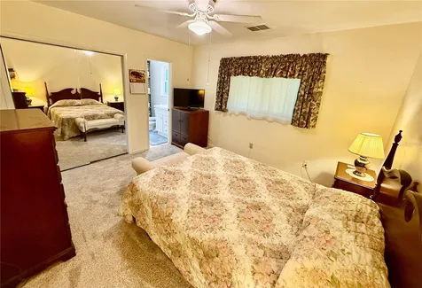 918 Bay Breeze Terrace Largo FL 33770