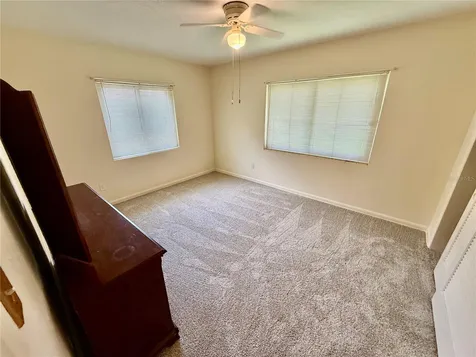 918 Bay Breeze Terrace Largo FL 33770