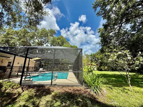 918 Bay Breeze Terrace Largo FL 33770