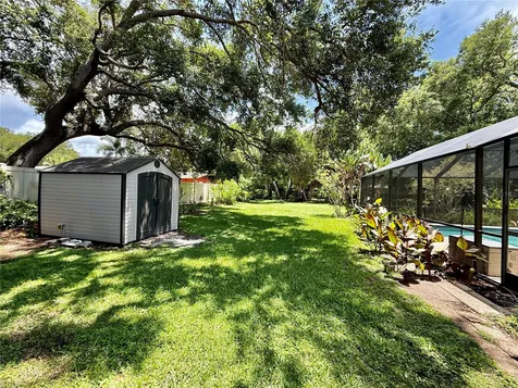 918 Bay Breeze Terrace Largo FL 33770