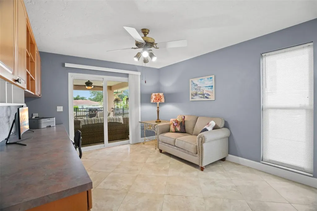 2001 Illinois Ave NE St Petersburg FL 33703