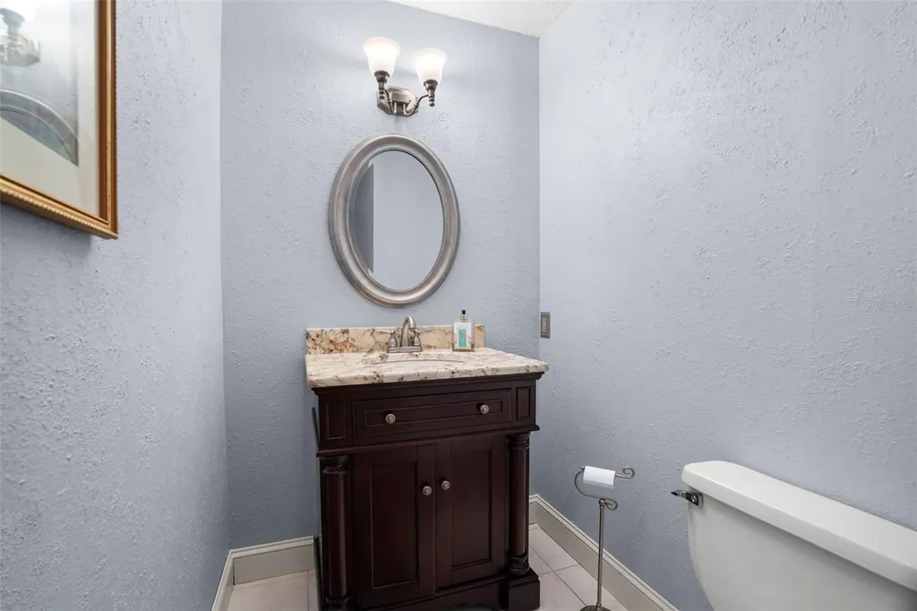 2001 Illinois Ave NE St Petersburg FL 33703