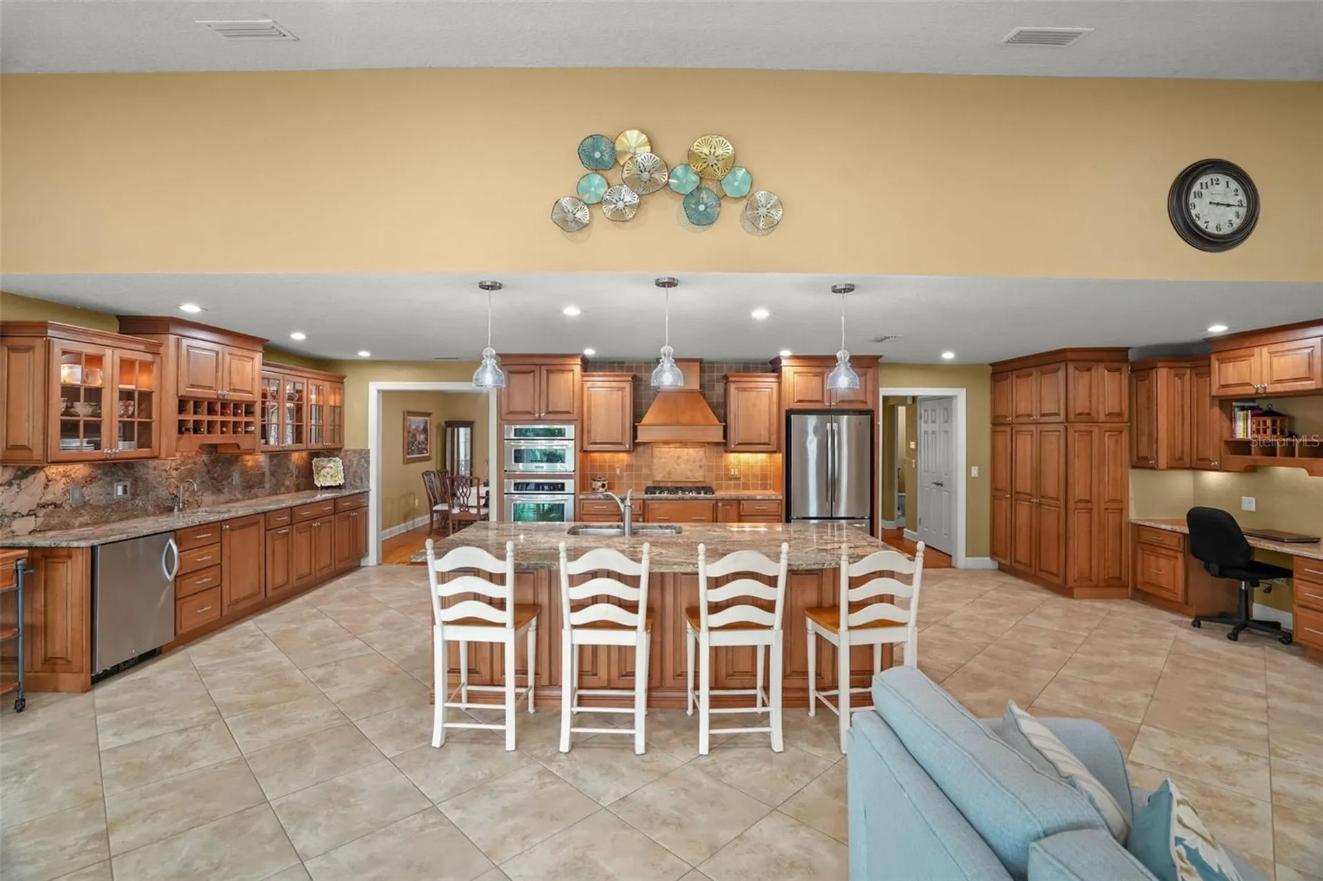2001 Illinois Ave NE St Petersburg FL 33703