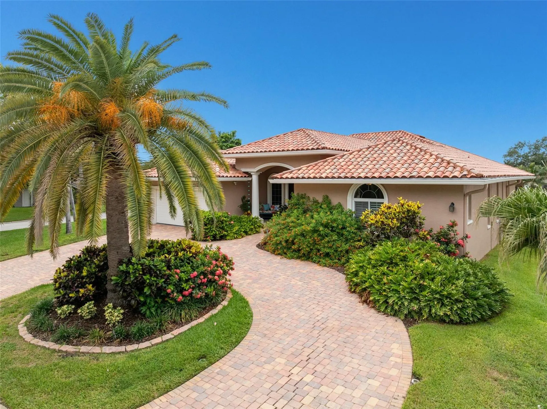 2001 Illinois Ave NE St Petersburg FL 33703