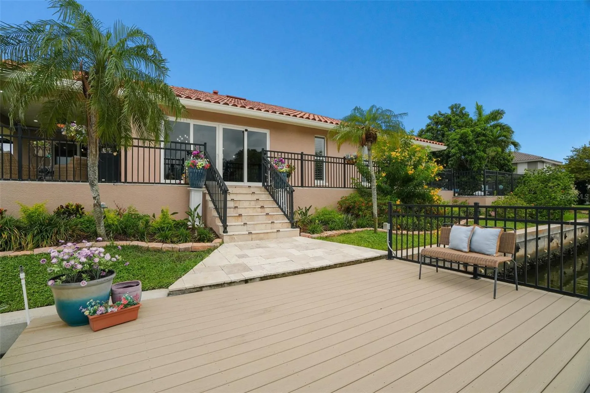2001 Illinois Ave NE St Petersburg FL 33703