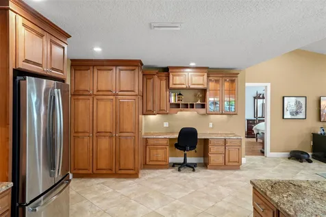 2001 Illinois Ave NE St Petersburg FL 33703