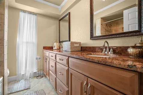 2001 Illinois Ave NE St Petersburg FL 33703