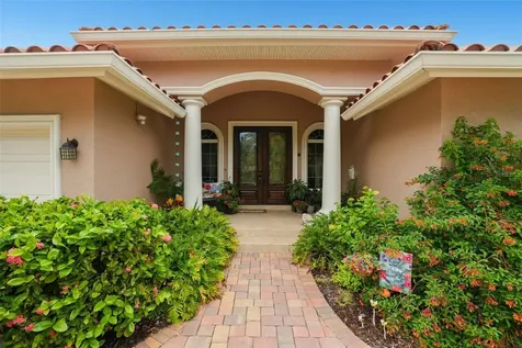 2001 Illinois Ave NE St Petersburg FL 33703