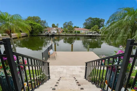 2001 Illinois Ave NE St Petersburg FL 33703