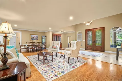 2001 Illinois Ave NE St Petersburg FL 33703
