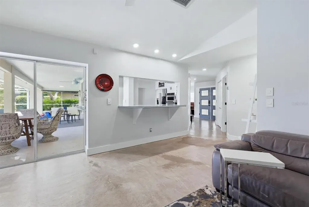 3900 Torrey Pines Boulevard Sarasota FL 34238