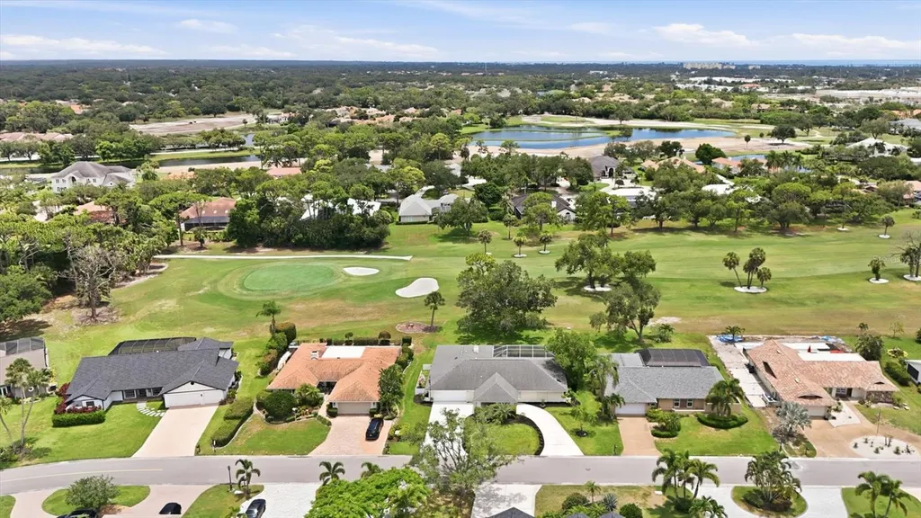 3900 Torrey Pines Boulevard Sarasota FL 34238