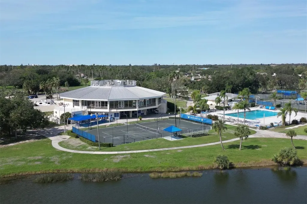 3900 Torrey Pines Boulevard Sarasota FL 34238