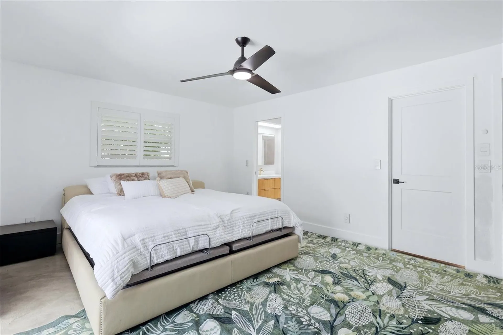 3900 Torrey Pines Boulevard Sarasota FL 34238
