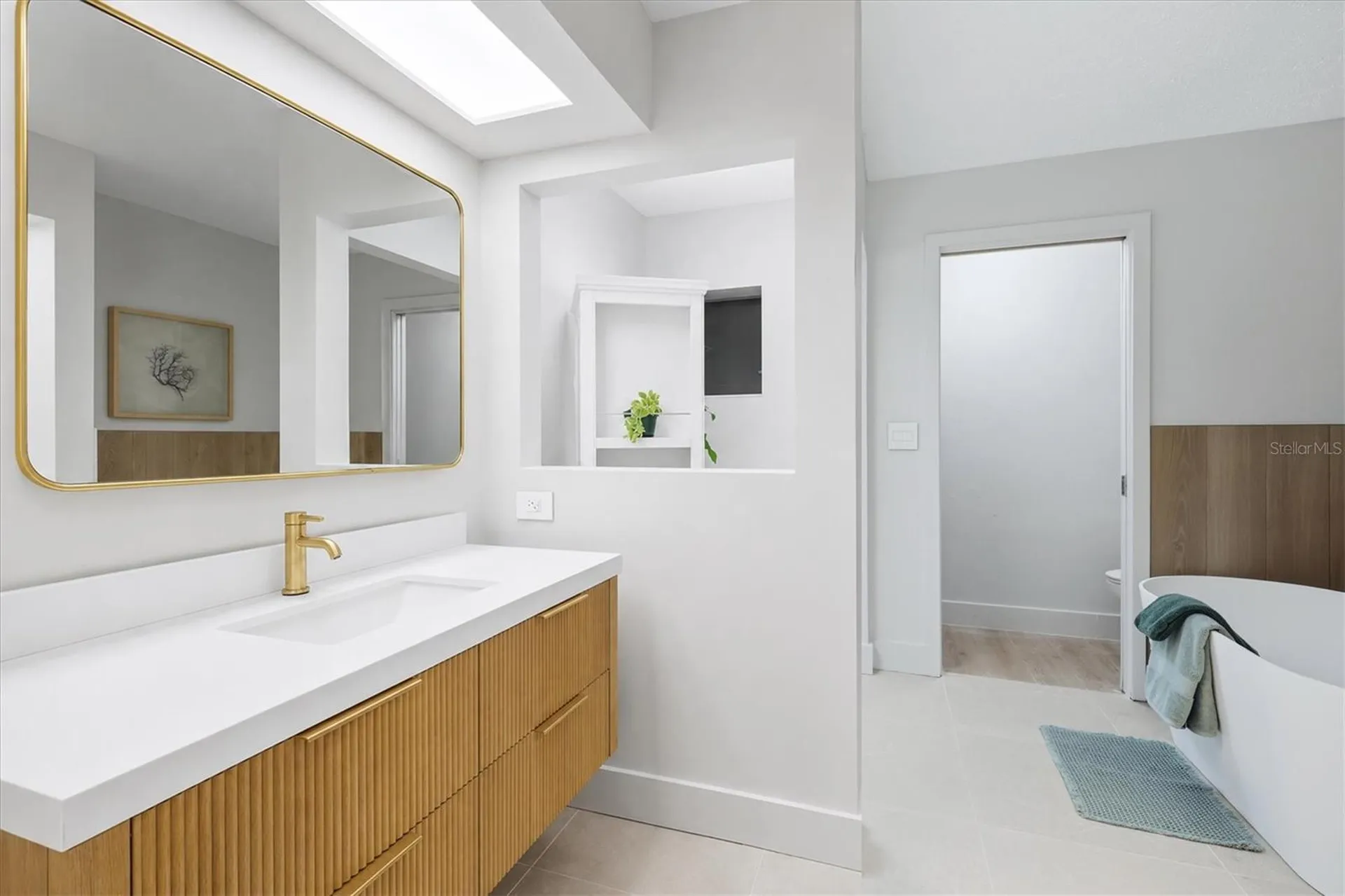 3900 Torrey Pines Boulevard Sarasota FL 34238