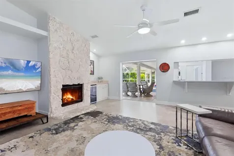 3900 Torrey Pines Boulevard Sarasota FL 34238