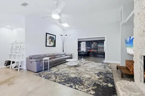 3900 Torrey Pines Boulevard Sarasota FL 34238
