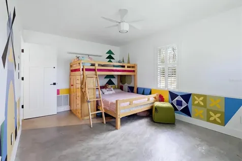 3900 Torrey Pines Boulevard Sarasota FL 34238