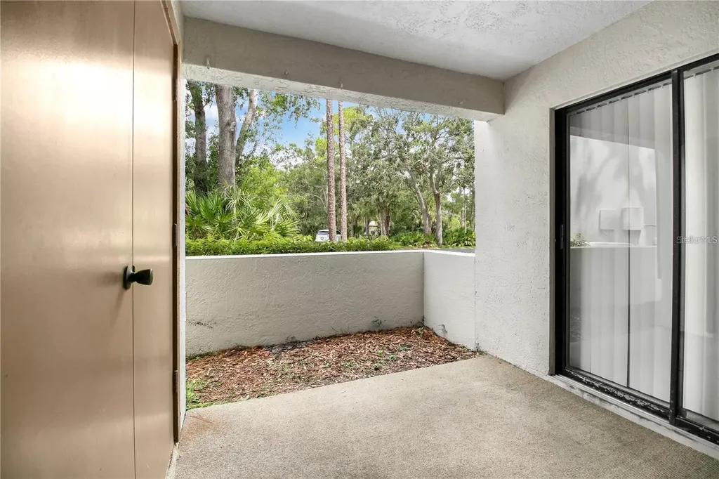 135 Woodlake Wynde Oldsmar FL 34677