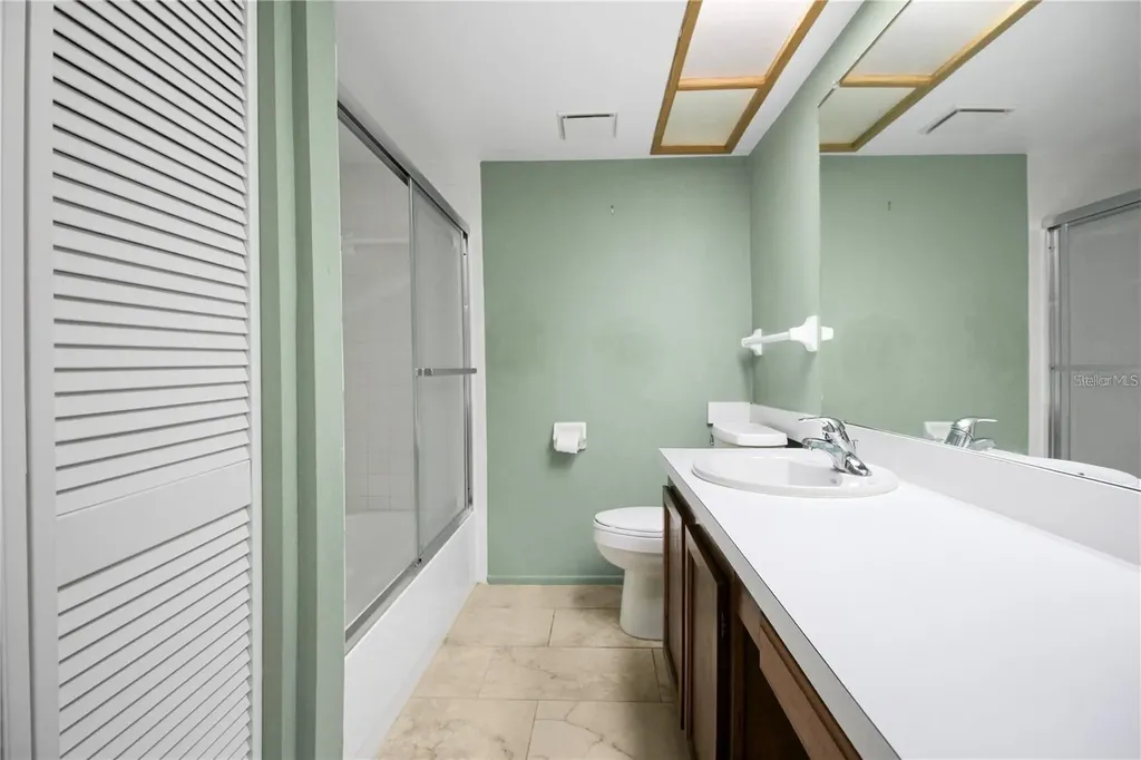 135 Woodlake Wynde Oldsmar FL 34677