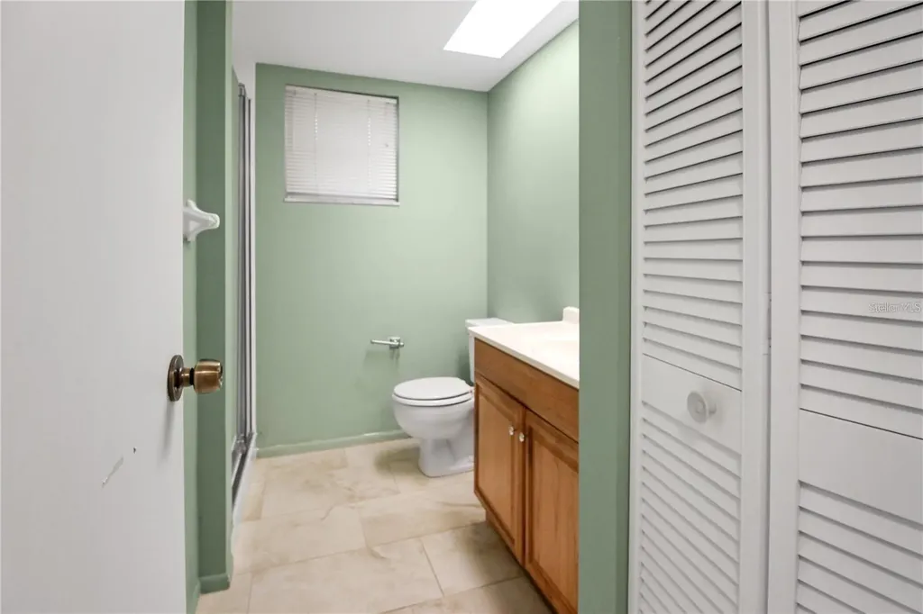 135 Woodlake Wynde Oldsmar FL 34677